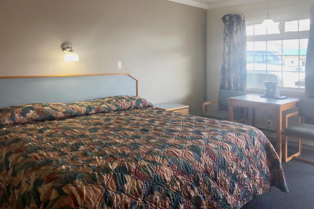 Lamplighter Motel Kamloops Ngoại thất bức ảnh