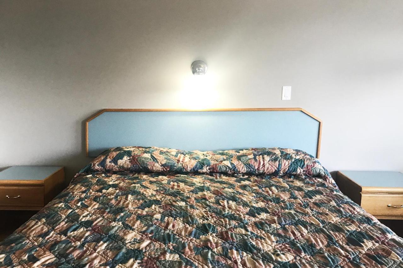 Lamplighter Motel Kamloops Ngoại thất bức ảnh